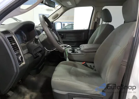 2020 Ram 1500 Classic Tradesman z USA, uszkodzony, nr VIN 1C6RR6FG4LS116547